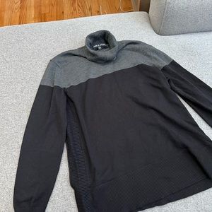 Grey & Black Color-block Turtle Neck